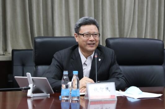 錢智民拜訪中國(guó)建材黨委書記、董事長(zhǎng)周育先