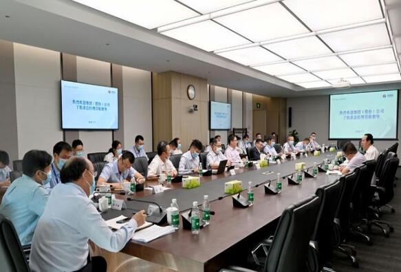 中國電建集團公司黨委副書記、總經(jīng)理丁焰章到電建國際公司調(diào)研