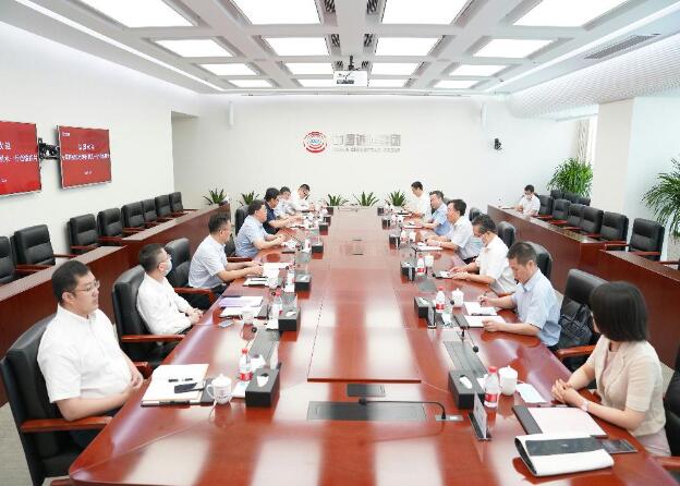 中國能建總經(jīng)理、黨委副書記孫洪水拜訪中國誠通董事長朱碧新