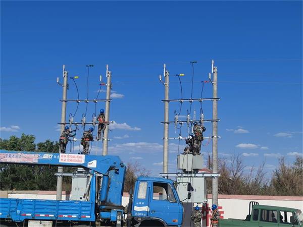 阿拉善電業(yè)局烏力吉供電分局 戍守邊防，電力護航