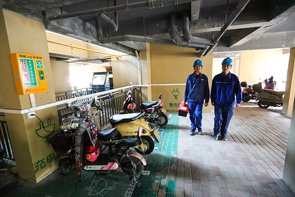 “小電驢”充電更安全了！寧海縣24393個(gè)充電接口完成升級(jí)改造