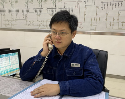 崔旭光:用盡職堅守  為黨旗增輝添彩