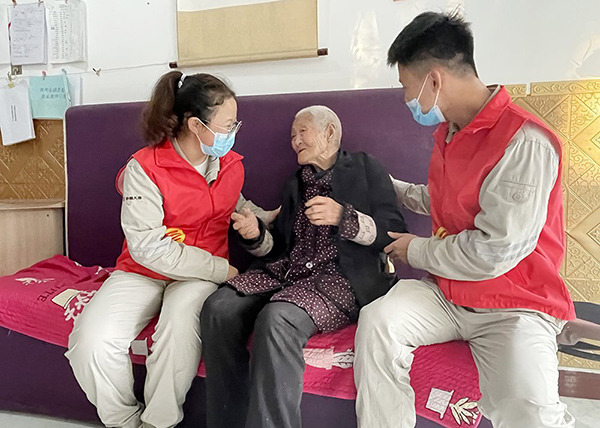 大唐臨汾熱電公司開展“人間重晚情,愛助夕陽紅”志愿服務(wù)活動