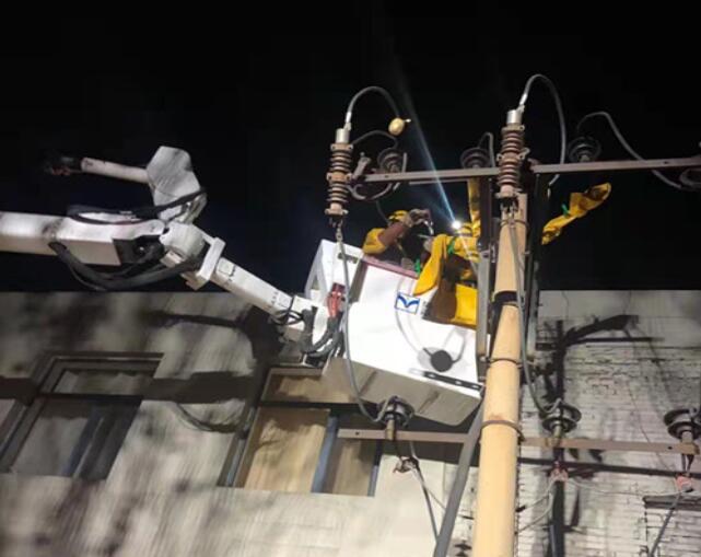 烏海電業(yè)局配電帶電作業(yè)處：11、7、23