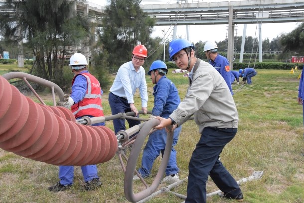 國能(福州)熱電有限公司500kV線路導(dǎo)線及金具更換項(xiàng)目完成導(dǎo)線拆除