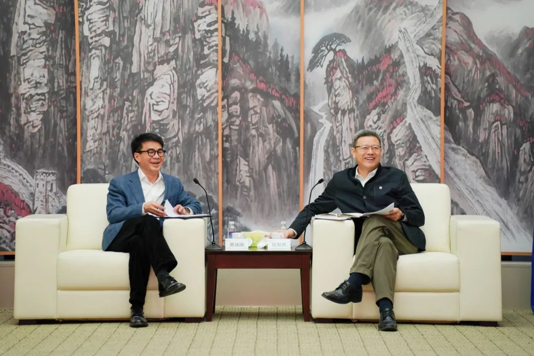 國家電投黨組書記、董事長錢智民會見申能集團黨委書記、董事長黃迪南