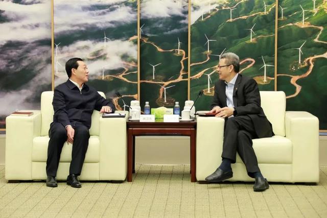 國(guó)家電投黨組書記、董事長(zhǎng)錢智民會(huì)見遼寧省朝陽市市長(zhǎng)謝衛(wèi)東