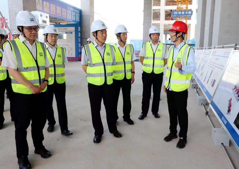 中國能建黨委副書記、總經理孫洪水到西北城建未來廣場A區(qū)項目開展安全生產督導
