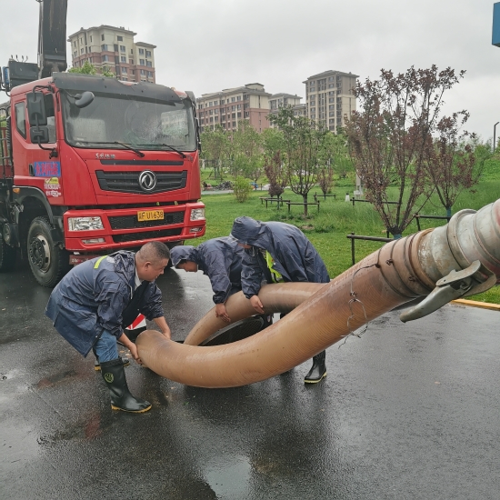 聞“汛”而動，彰顯央企擔當——水電三局雄安項目全力奮戰(zhàn)防汛搶險第一線