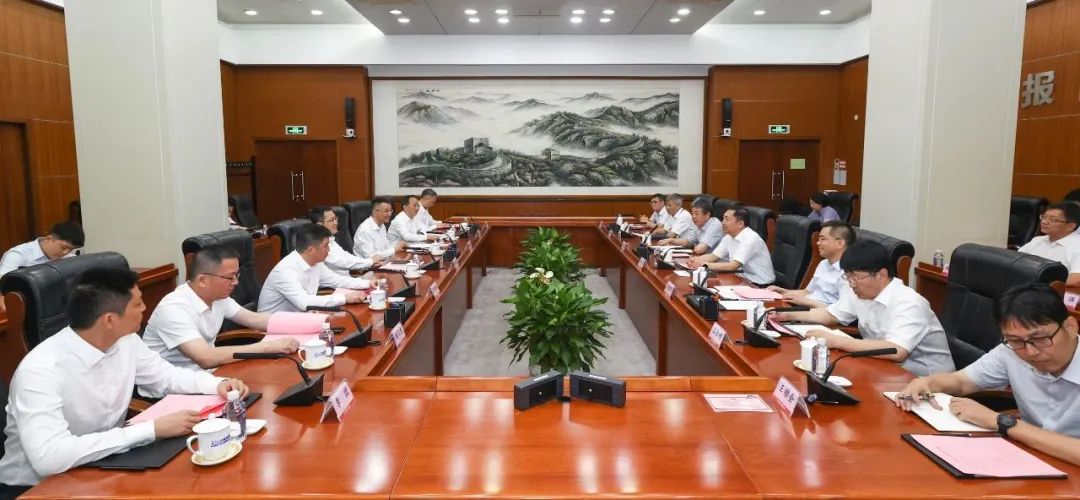 中核集團(tuán)黨組副書記、總經(jīng)理顧軍會(huì)見蘇州市委副書記、市長吳慶文一行