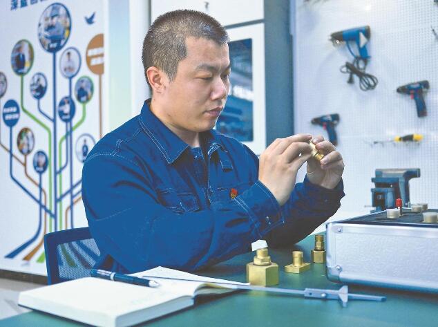 何龍：扎根北疆9年，他找到了自己的位置