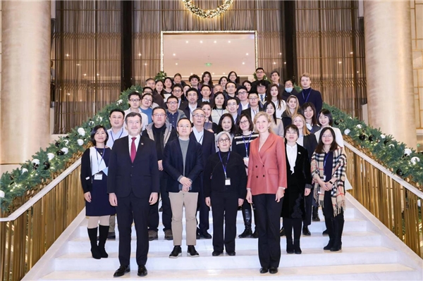 愛旭持續(xù)發(fā)力中歐新能源市場，為零碳未來注入更多活力