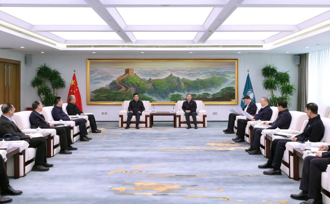 國(guó)家電網(wǎng)辛保安、張智剛與國(guó)家電投劉明勝、栗寶卿會(huì)談