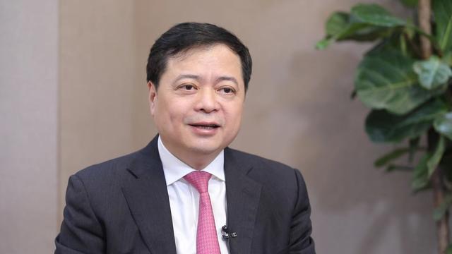 【兩會(huì)好聲音】全國(guó)政協(xié)常委、正泰集團(tuán)董事長(zhǎng)南存輝：建議進(jìn)一步優(yōu)化綠證核發(fā)及交易機(jī)制，提升市場(chǎng)參與度