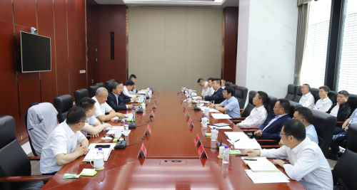 中國電建黨委常委、副總經(jīng)理劉源源與晉能控股集團(tuán)黨委書記、董事長李國彪舉行會(huì)談