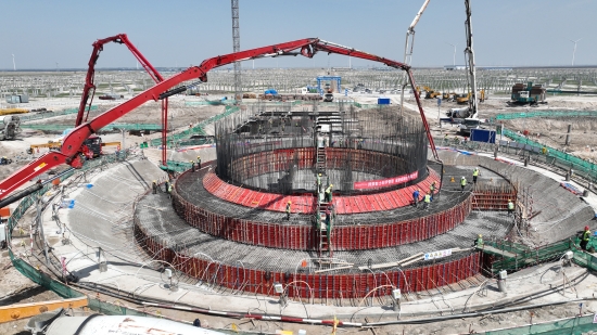 全球緯度最高、東北地區(qū)首座塔式光熱電站完成吸熱塔基礎(chǔ)澆筑