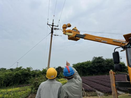 農(nóng)網(wǎng)線路改造完工，居民夏日用電不愁