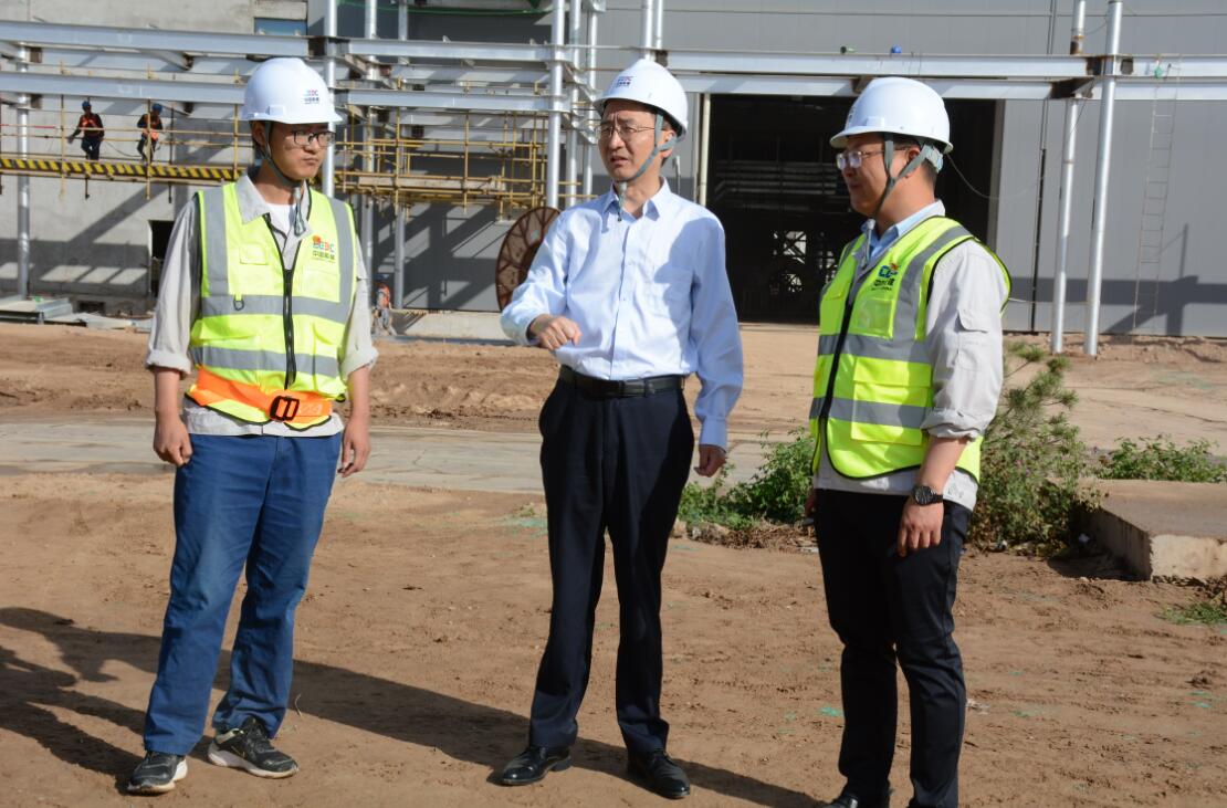中國能建建筑集團(tuán)黨委委員、副總經(jīng)理汪公河到正寧百萬項(xiàng)目調(diào)研指導(dǎo)