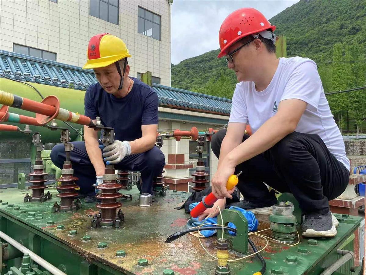 黃石市王英電廠發(fā)電泄洪調(diào)峰，騰出庫(kù)容1200萬(wàn)立方米