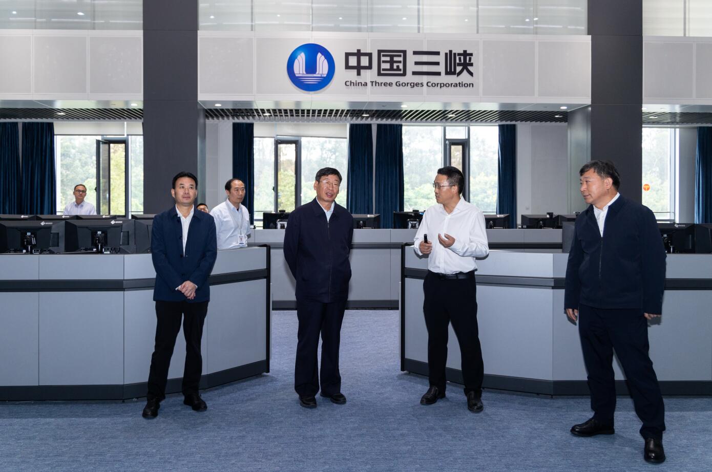 三峽集團(tuán)董事長(zhǎng)、黨組書記劉偉平調(diào)研三峽集團(tuán)云南區(qū)域工作