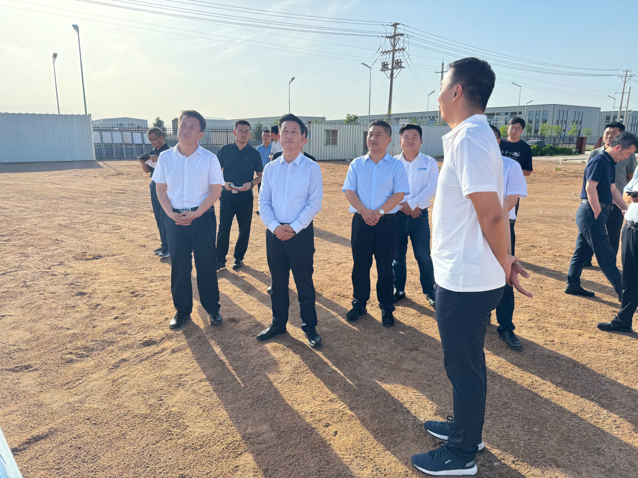 金昌市委副書記，市政府黨組書記王琳璽調(diào)研金昌致信儲能生產(chǎn)基地