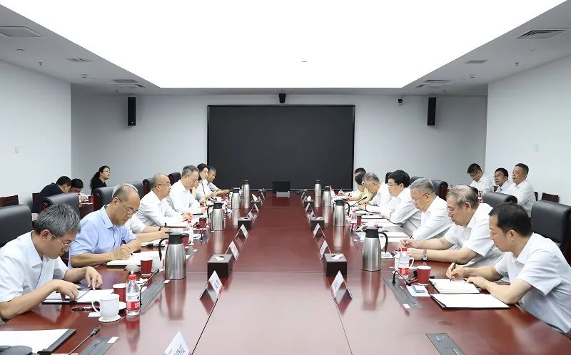 國家電網(wǎng)公司董事長、黨組書記張智剛拜訪懷柔實(shí)驗(yàn)室并交流座談