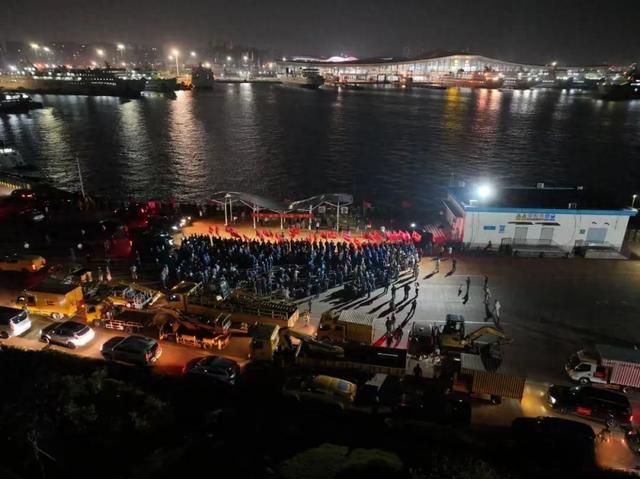 南方電網(wǎng)再派5500人隊(duì)伍,支援海南搶修復(fù)電