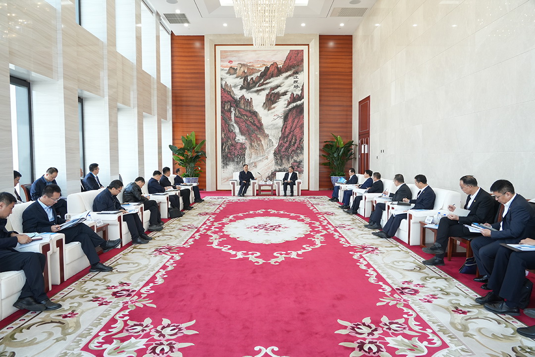中國能建黨委書記、董事長宋海良與山西省委常委、大同市委書記盧東亮?xí)? width=