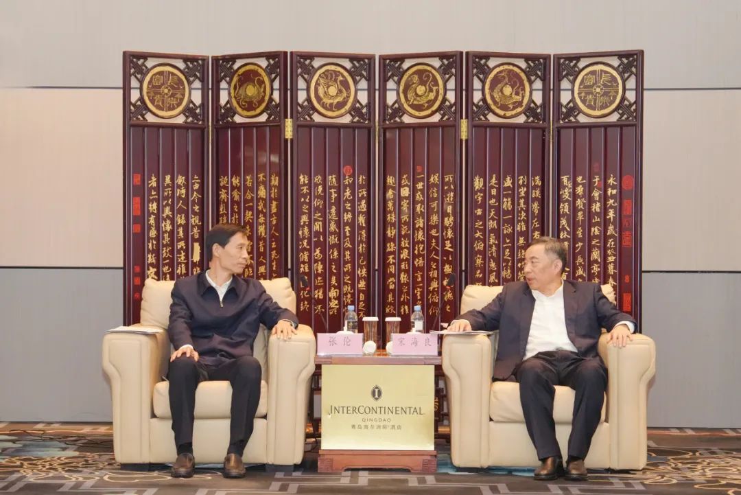 中國(guó)能建黨委書記、董事長(zhǎng)宋海良與菏澤市委書記張倫會(huì)談