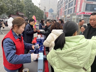 貴州遵義正安供電局：供電送祝福，情暖返鄉(xiāng)路