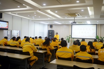 華潤(rùn)南京公司檢修公司黨支部開(kāi)展黨員大會(huì)、支委會(huì)以及3月份主題黨日活動(dòng)